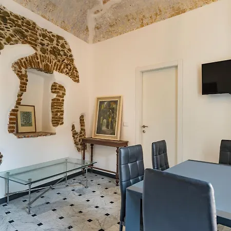 Bikers' Court Apartment Finale Ligure